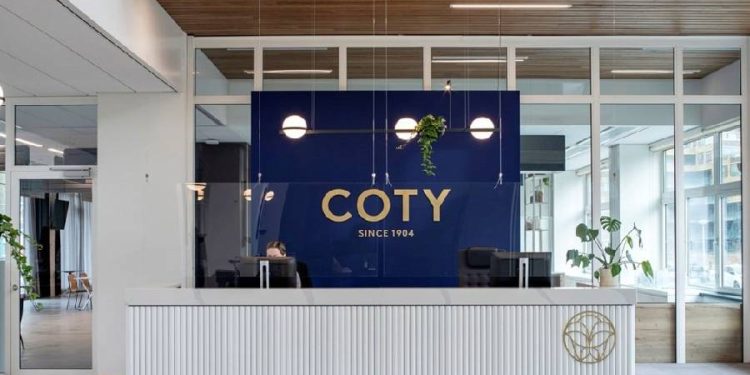 Coty entra en pérdidas en el segundo trimestre