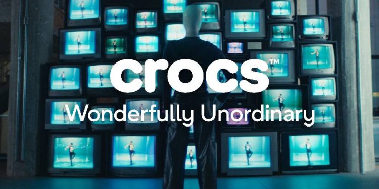 Crocs: maniquíes cobran vida en campaña Wonderfully Unordinary