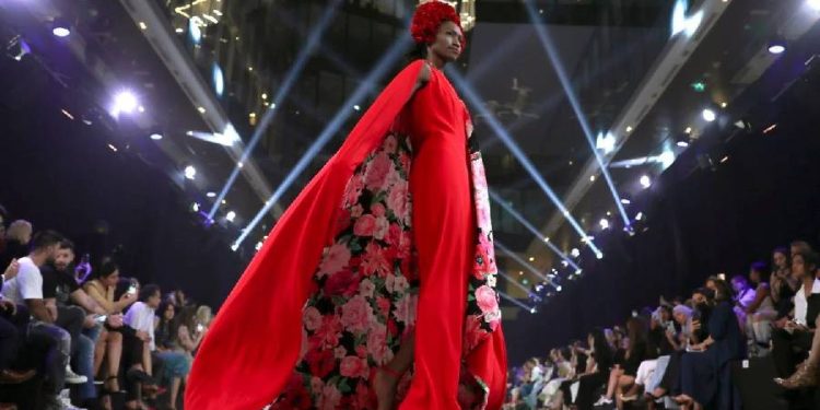 Dubái: puente global de la moda entre Occidente y Oriente
