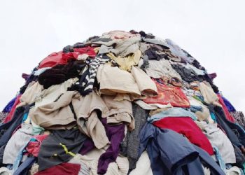 El fin de la pira textil: Europa apaga el fuego del fast fashion