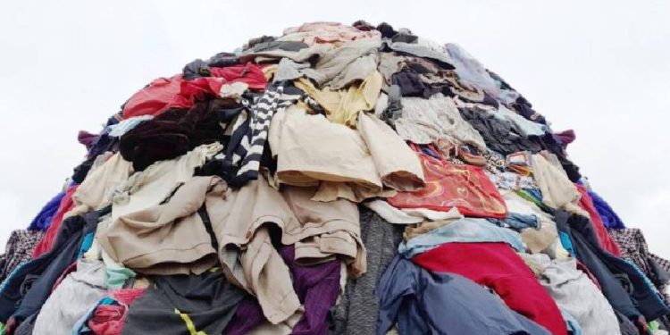 El fin de la pira textil: Europa apaga el fuego del fast fashion