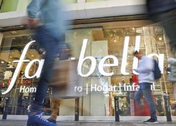 Falabella crece 9% en 2025 y duplica beneficios