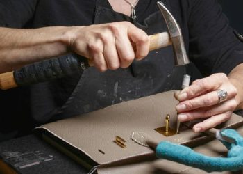 Hermès impulsa su producción en Normandía con un nuevo taller