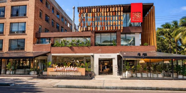 Juan Valdez inaugura su primera flagship global en Bogotá