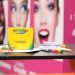 Maquillaje como juego: Clinique y Crayola redescubren la creatividad