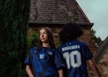 Maradona x Comma: colección oficial de ropa deportiva