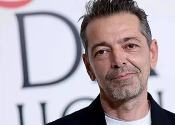 Versace nombra a Pieter Mulier director creativo