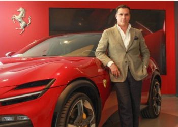 Ferrari se consolida como líder del mercado automotriz de lujo en Chile