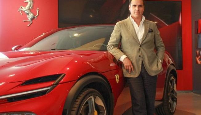 Ferrari se consolida como líder del mercado automotriz de lujo en Chile