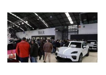 Salón del Automóvil de Vigo brilla con la concentración especial de Porsche