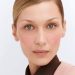 Bella Hadid, primera embajadora global de Prada Beauty