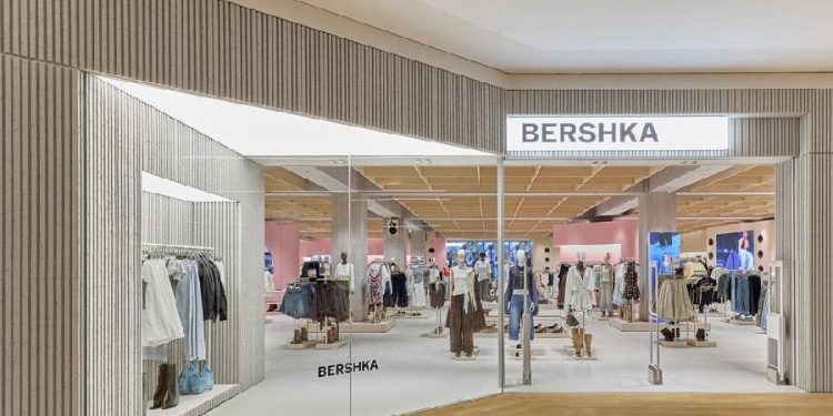 Bershka aterriza en Brasil: primer paso físico y digital de Inditex