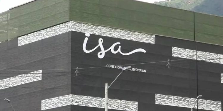 ISA enfrenta caída en utilidades pese a mayor inversión