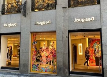 Desigual reinventa el retail en Santiago con su concepto Gaudí