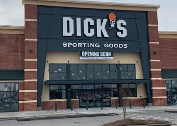 Dick’s vence en ventas pese a caída de beneficios