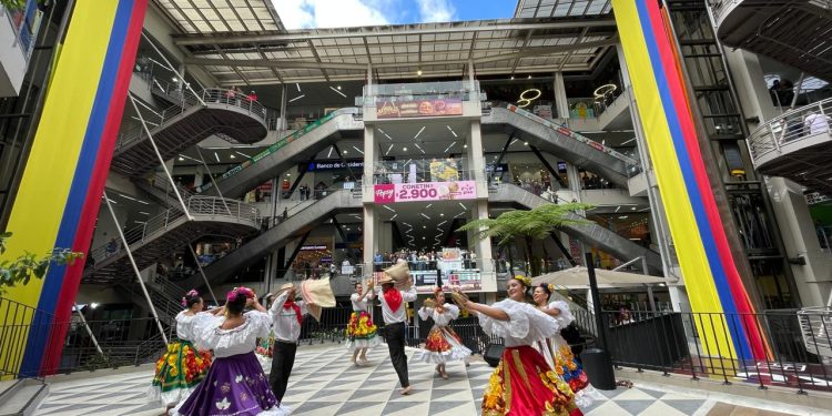 Adultos mayores llenarán de folclor el Portal 80 en el Encuentro de Danza Mayor 2026