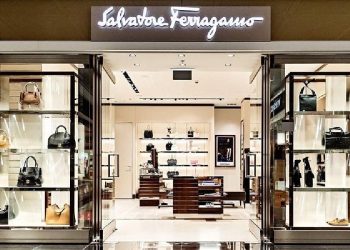Ferragamo reduce pérdidas y fortalece su canal directo
