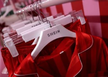 Impacto del petróleo en la moda china: precios de insumos al alza
