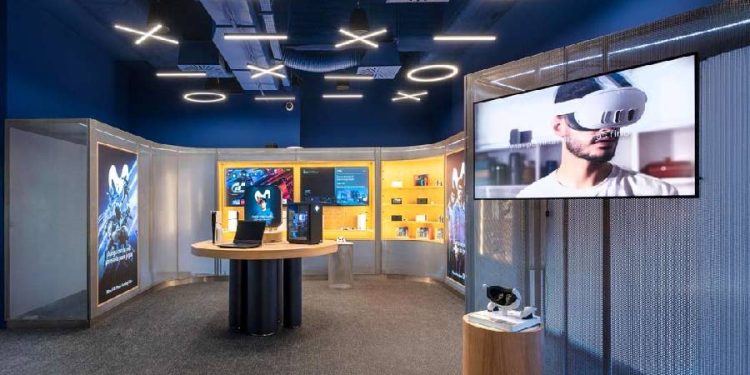 Integración físico digital en retail España: el nuevo estándar 2026