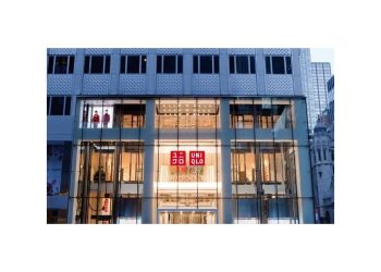 Uniqlo inaugura tres nuevas tiendas