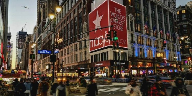 Moda en EE. UU. despega en enero: +4% en ventas minoristas
