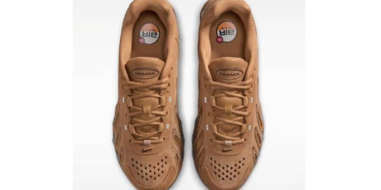 NIKE