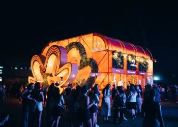 Natura lidera el maquillaje oficial en Lollapalooza Argentina 2026