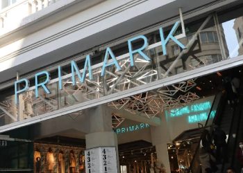 Primark eleva sueldos en Reino Unido y acelera su expansión
