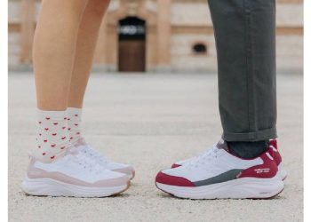 Skechers Mule: El calzado híbrido que arrasa entre modernas