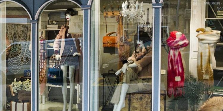 Venta del comercio minorista en España: sube 2% y empleo 0,7%