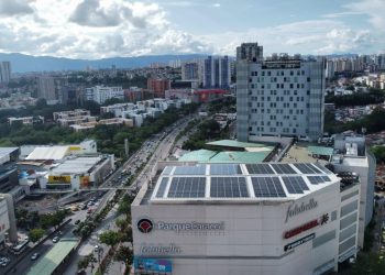 Parque Caracolí impulsa crecimiento con energía solar