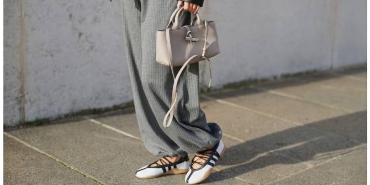 Adidas reinventa el estilo clásico con sus nuevas zapatillas tipo merceditas