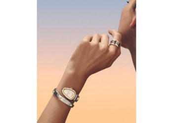 Bvlgari reinventa la elegancia con el regreso de la combinación de oro y acero