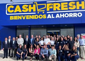 Cash Fresh revoluciona La Carlota: nueva tienda, 21 empleos y energía solar
