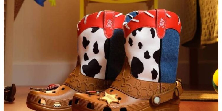 Crocs y Toy Story 5: La colección que redefine el calzado fan