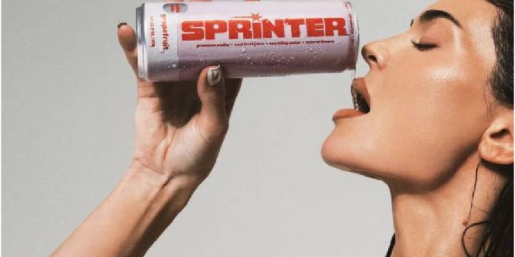 El auge de las bebidas funcionales: Cuando la fama se embotella