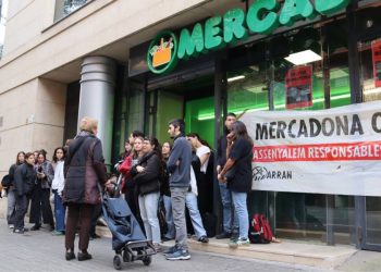 Explosión de supermercados 24 horas en Barcelona y el golpe a Mercadona