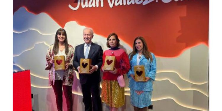Juan Valdez y Ágatha Ruiz de la Prada: El Café es Arte en España