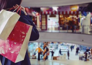 Madrid acelera el lujo y Barcelona atrae el gran consumo