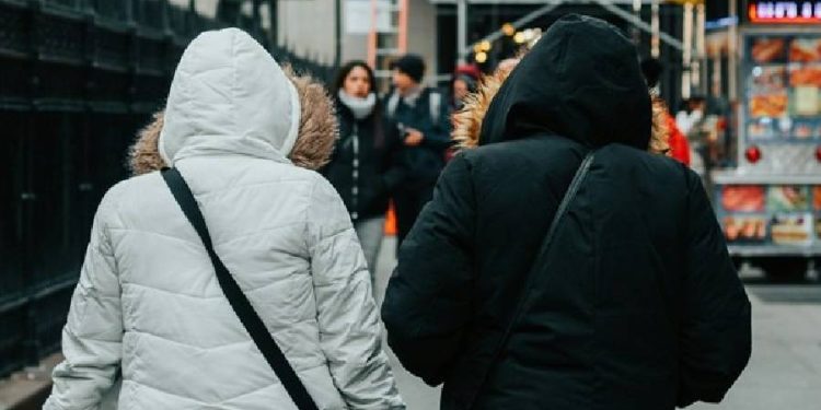 Moda en España 2025: Crecimiento mínimo y retos estructurales