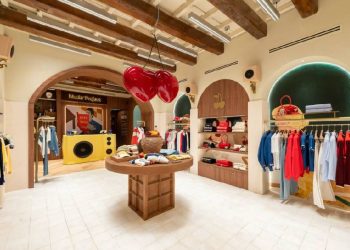 Nude Project en Roma: La revolución del retail llega a Italia