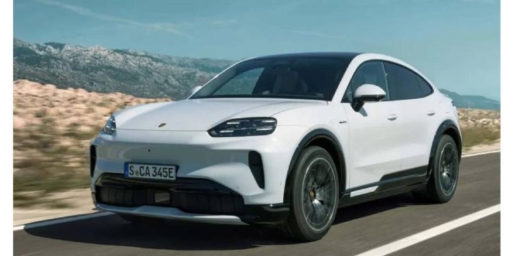 Porsche revela el Cayenne Coupé Eléctrico como su modelo más potente