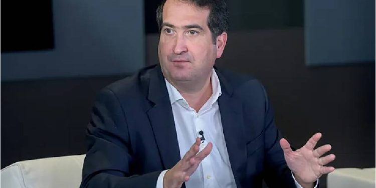 Reestructuración en BBVA España: Impulso al liderazgo interno