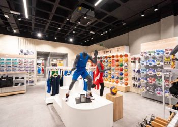 Sports Emotion inaugura en Vitoria sus tiendas más grandes de fútbol y baloncesto