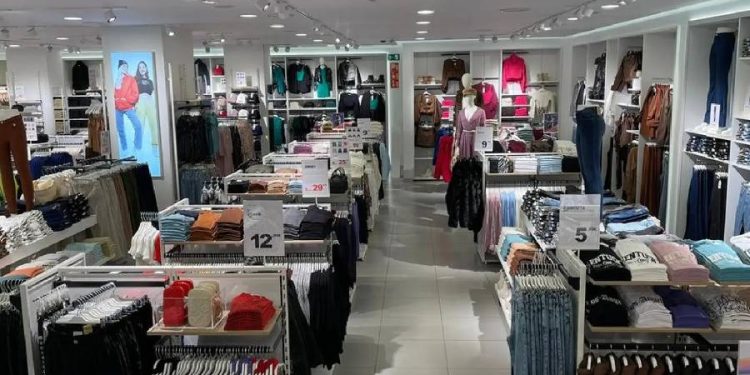 Terranova aterriza en Madrid Sur con su tienda low cost más grande