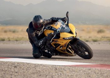Triumph Daytona 660 se actualiza con mayor deportividad y estilo en 2026