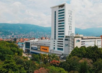 Los Molinos, 20 años moviendo el corazón comercial de Medellín