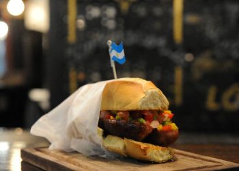 El choripán domina el mundo: Adiós a la hamburguesa