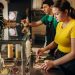 IA en fast food, turnos inteligentes para sobrevivir