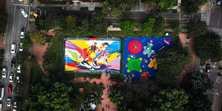 De zapatos viejos a un parque renovado